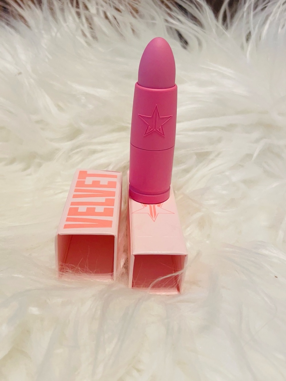 Jeffree Star watermelon soda Coral-Pink Matte Lipstick in Pink Tube - Picture 9 of 9